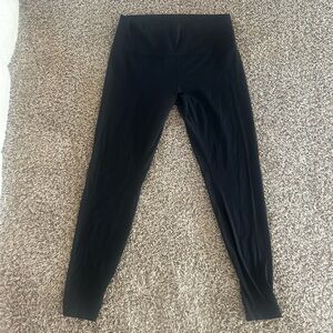 Black Lululemon Align Leggings #lululemon #leggings #align